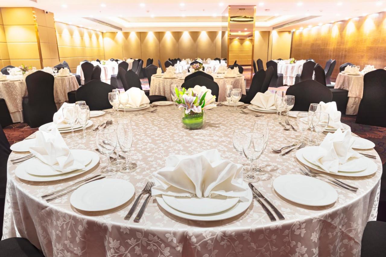 Hotel The Elite Narasapura, A Member Of Radisson Individuals Exterior foto