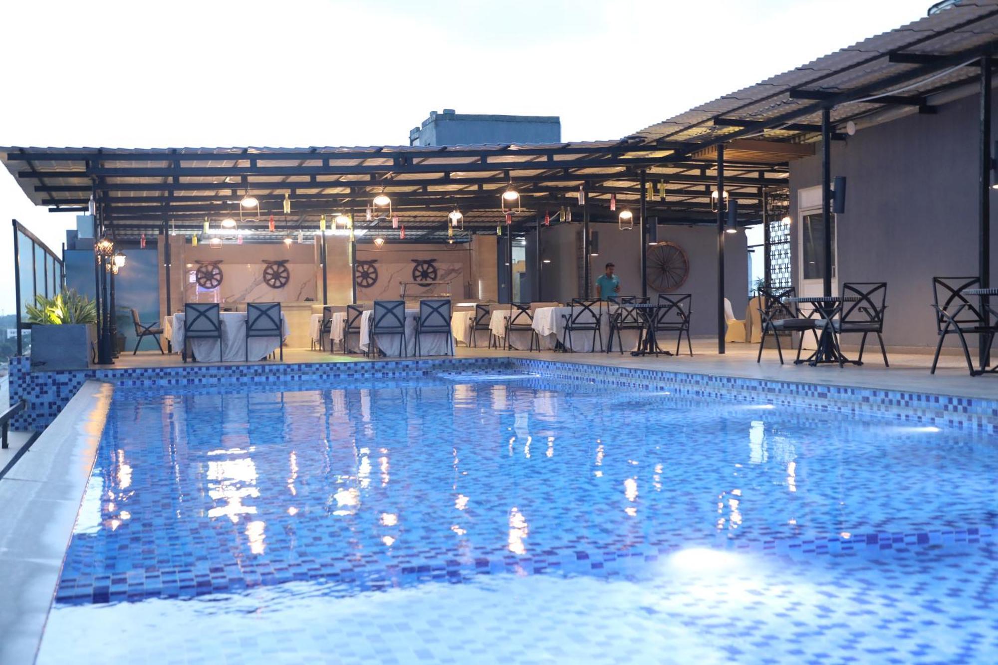 Hotel The Elite Narasapura, A Member Of Radisson Individuals Exterior foto