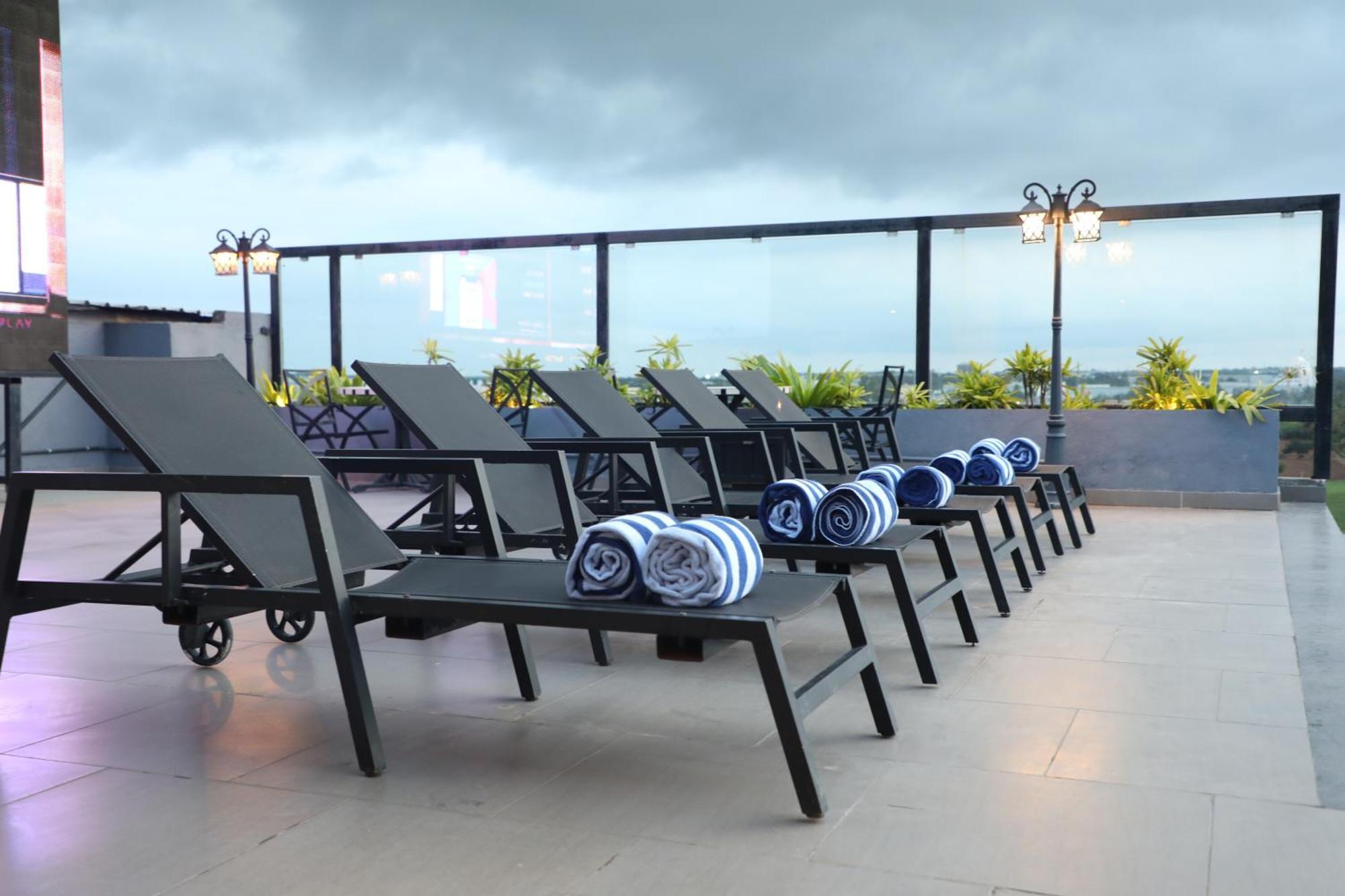Hotel The Elite Narasapura, A Member Of Radisson Individuals Exterior foto
